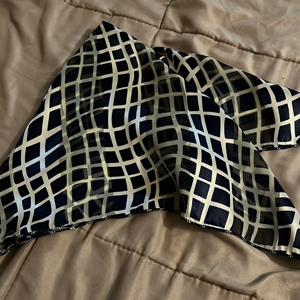 Ladies 20” square scarf/head wrap